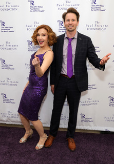 Amy Yasbeck feet photo thumbnail