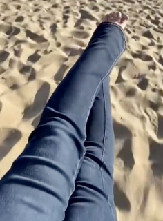 Amymarie Gaertner feet photo 5