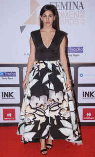 Amyra Dastur feet photo 4