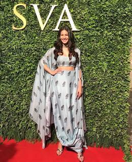 Amyra Dastur feet photo 13