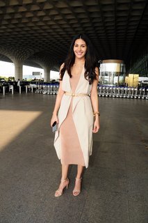 Amyra Dastur feet photo 4