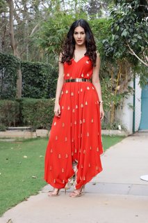Amyra Dastur feet photo 8
