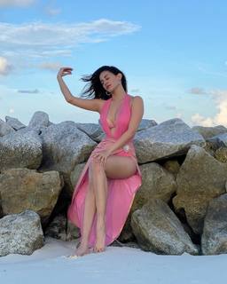 Amyra Dastur feet photo 10