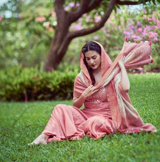 Amyra Dastur feet photo 4