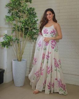 Amyra Dastur feet photo 1