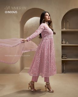 Amyra Dastur feet photo 13
