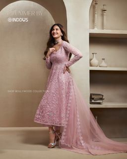 Amyra Dastur feet photo 12