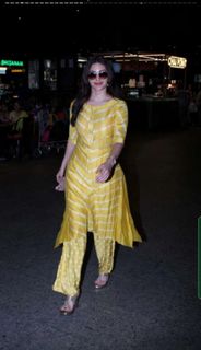 Amyra Dastur feet photo 3