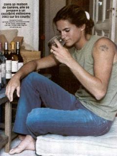 Amélie Mauresmo feet photo 1