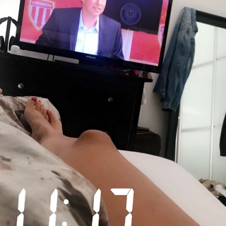 Amélie Neten feet photo 10