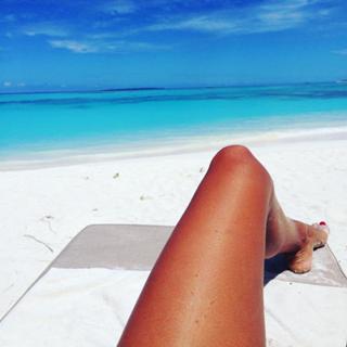 Ana Albadalejo feet photo 8