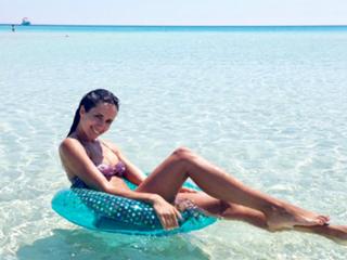Ana Albadalejo feet photo 13