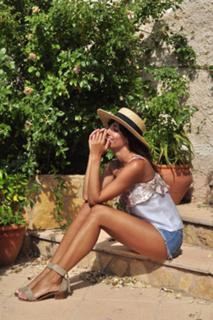Ana Albadalejo feet photo 13