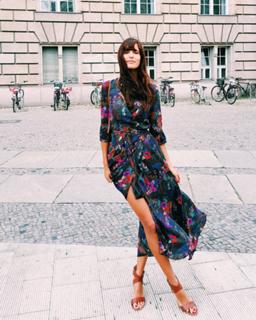 Ana Albadalejo feet photo 7