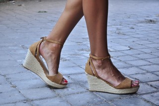 Ana Albadalejo feet photo 13