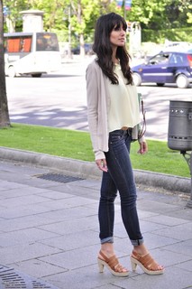 Ana Albadalejo feet photo 1