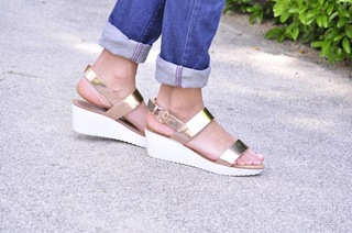 Ana Albadalejo feet photo 10