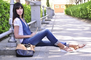 Ana Albadalejo feet photo 9
