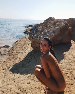 Ana Albadalejo feet photo 18