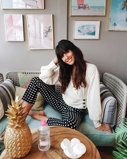 Ana Albadalejo feet photo 13