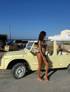 Ana Albadalejo feet photo 8