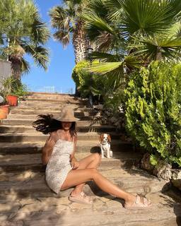 Ana Albadalejo feet photo 1