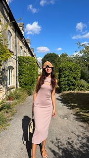 Ana Albadalejo feet photo 9