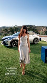Ana Albadalejo feet photo 3