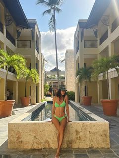 Ana Albadalejo feet photo 2