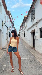 Ana Albadalejo feet photo 6