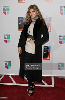 Ana Barbara feet photo thumbnail