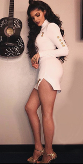 Ana Barbara feet photo thumbnail
