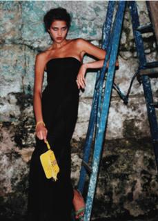 Ana Beatriz Barros feet photo thumbnail