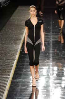 Ana Beatriz Barros feet photo thumbnail