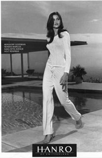 Ana Beatriz Barros feet photo thumbnail