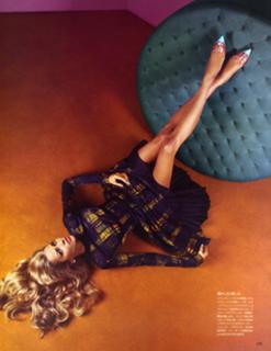 Ana Beatriz Barros feet photo thumbnail