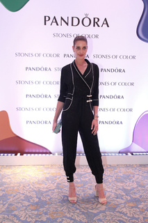 Ana Beatriz Barros feet photo thumbnail