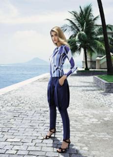 Ana Beatriz Barros feet photo thumbnail