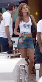 Ana Beatriz Barros feet photo thumbnail