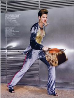 Ana Beatriz Barros feet photo thumbnail