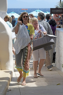 Ana Beatriz Barros feet photo thumbnail