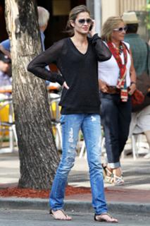 Ana Beatriz Barros feet photo thumbnail