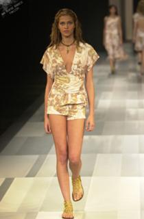 Ana Beatriz Barros feet photo thumbnail