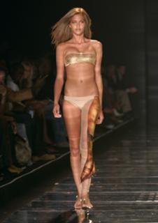 Ana Beatriz Barros feet photo thumbnail