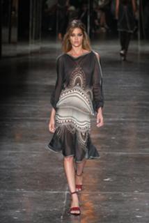 Ana Beatriz Barros feet photo thumbnail