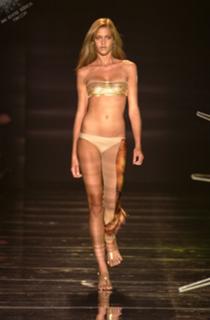 Ana Beatriz Barros feet photo thumbnail