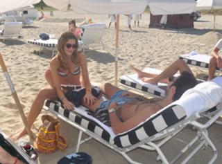 Ana Beatriz Barros feet photo thumbnail