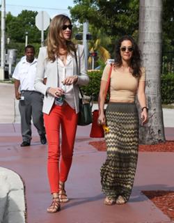 Ana Beatriz Barros feet photo thumbnail