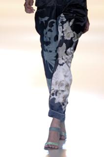 Ana Beatriz Barros feet photo thumbnail