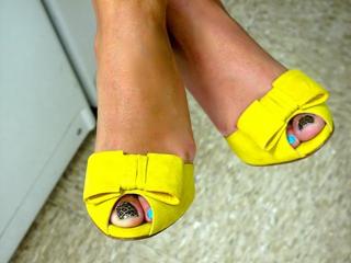 Ana Bekoa feet photo 3